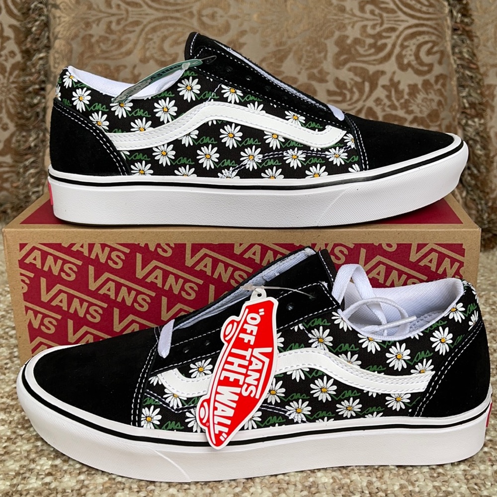 Vans Comfycush Old Skool Scribble Flower DaisyBlkM